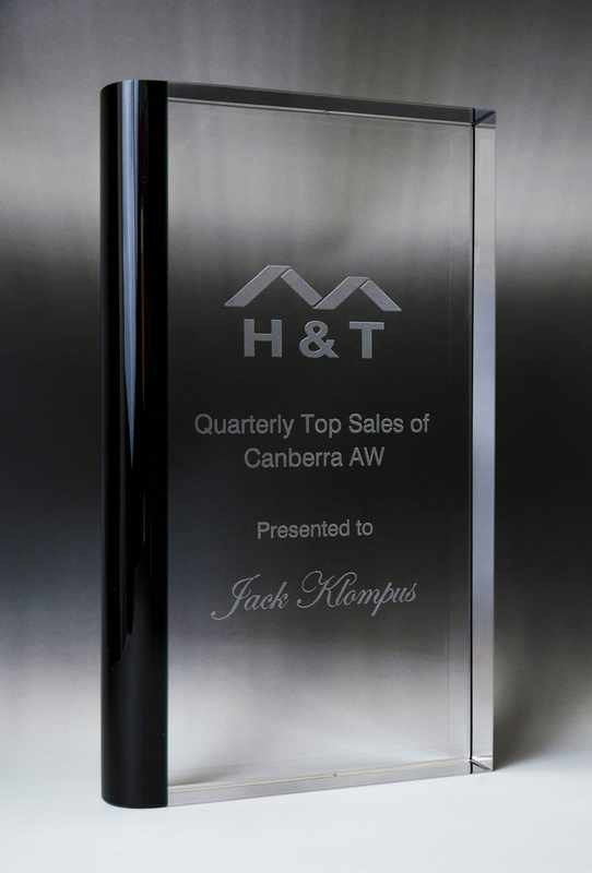 Crystal-Vertical Single Edged Curved Block