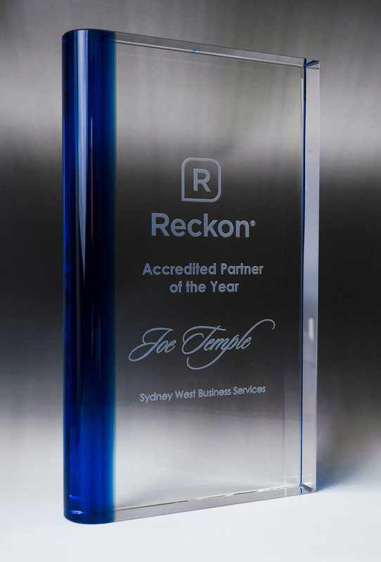 Crystal-Vertical Single Edged Curved Block