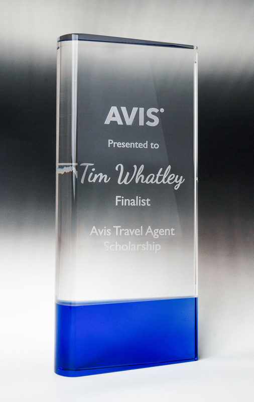 Crystal-Vertical Curved Block with Coloured Plinth